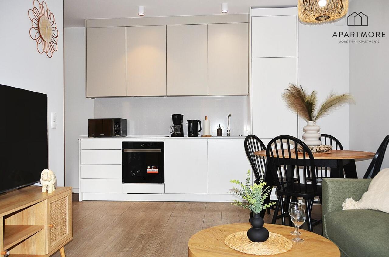 Center - Lakowa By Apartmore Huoneisto Gdańsk